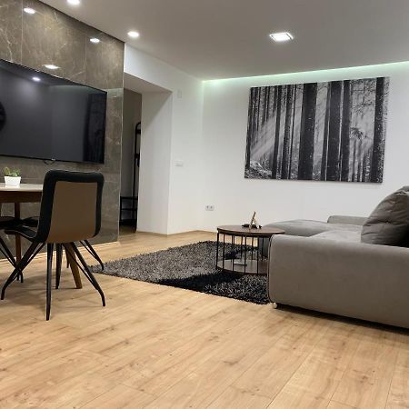 Black Apartment By Alex Rafael Zagreb Ngoại thất bức ảnh